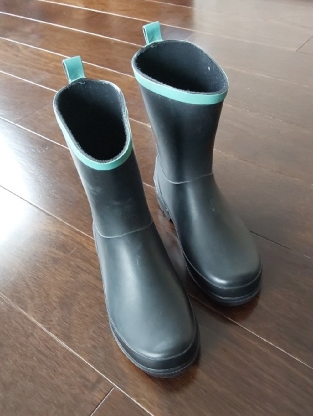 Kids - Girls Black Rain Boots with Teal Trim